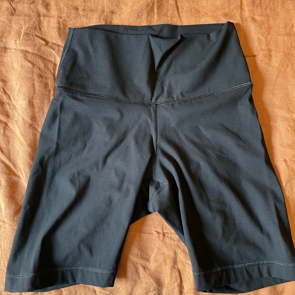 Everlane Perform short